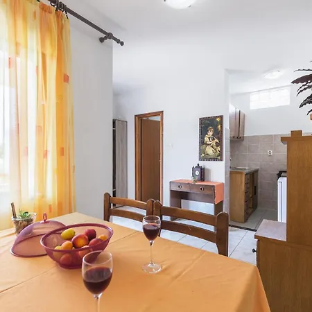 Apartamento Stunning In Marčana