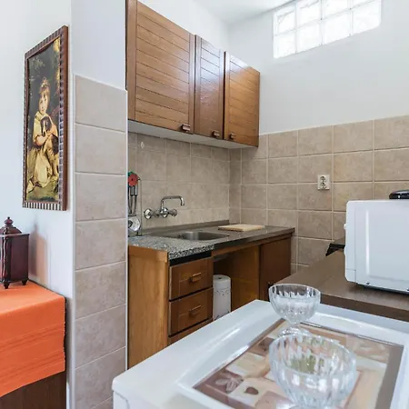 Stunning In Apartment Marcana