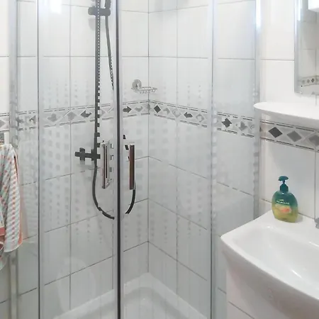 1 Bedroom Gorgeous In *